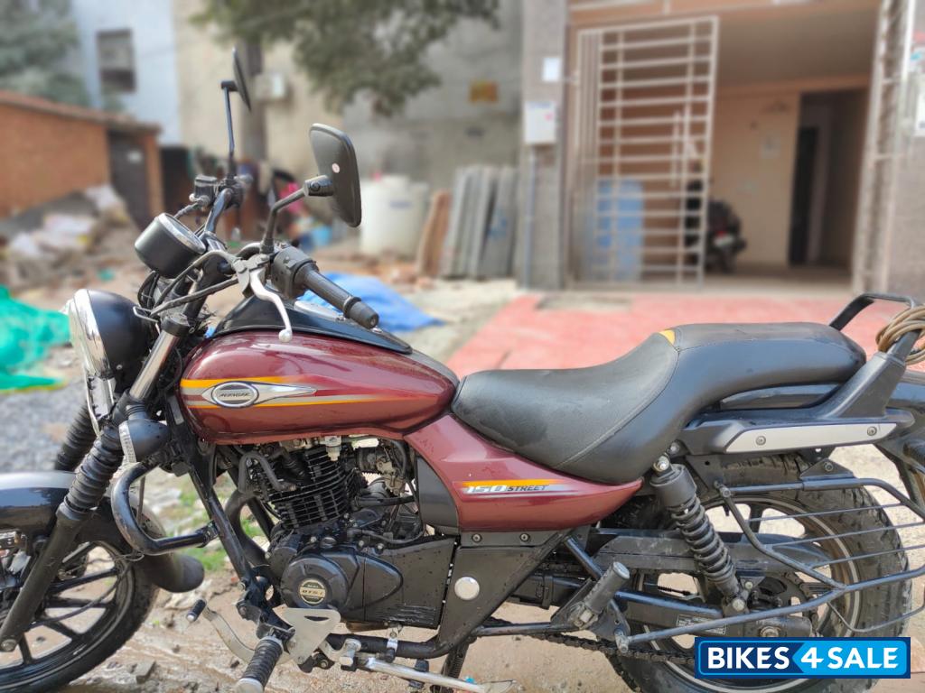 Bajaj Avenger Street 150