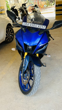 Yamaha R15 V4