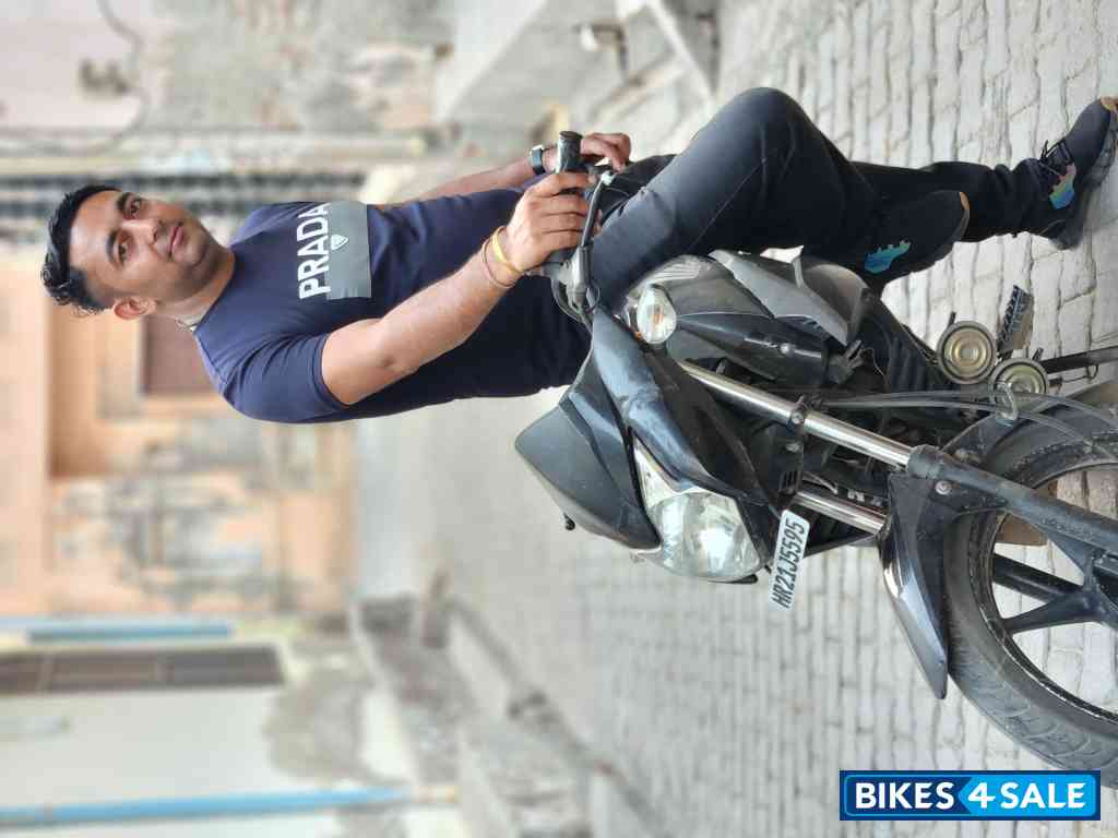 Black Honda CB Twister