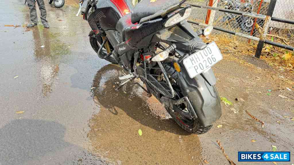 Black And Red TVS Apache RTR 200 4V 2020