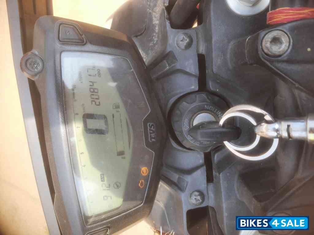 Red TVS Apache RTR 160 4V BS6