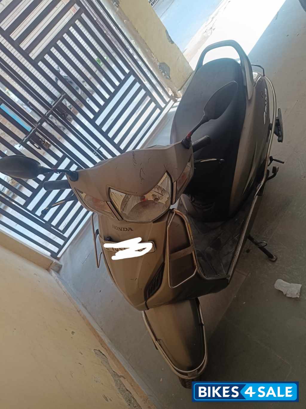 Silver Honda Activa 4G