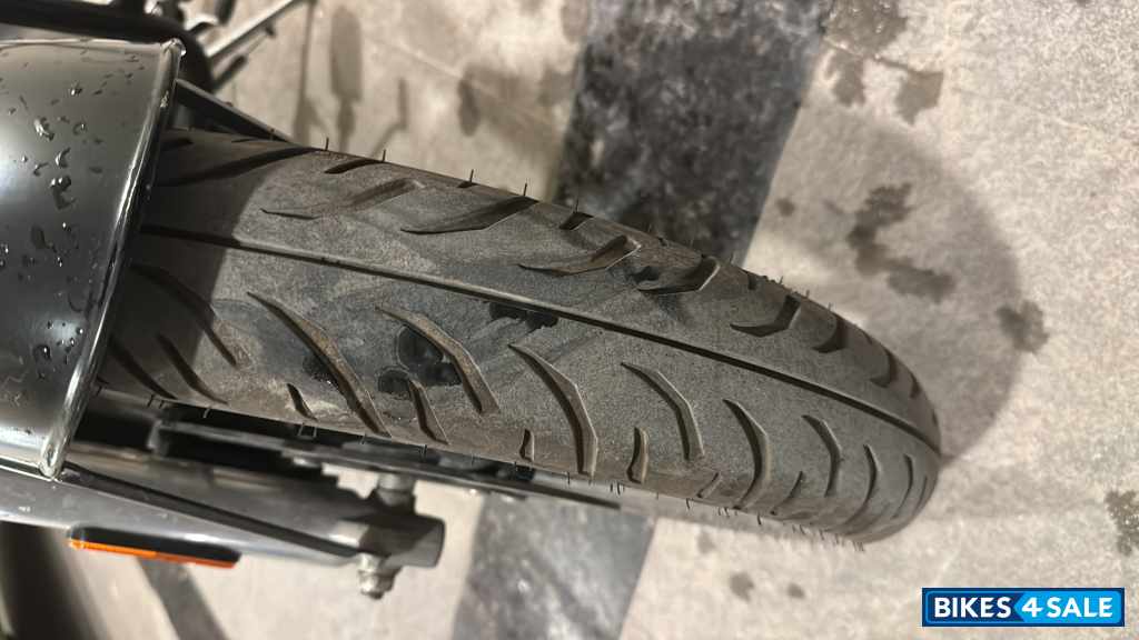 Black Royal Enfield Classic 350 Dual Channel BS6