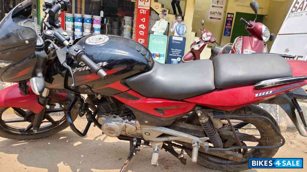 Bajaj Pulsar 180 DTSi Bajaj Pulsar 180 DTSi
