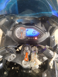 Bajaj Pulsar 220F