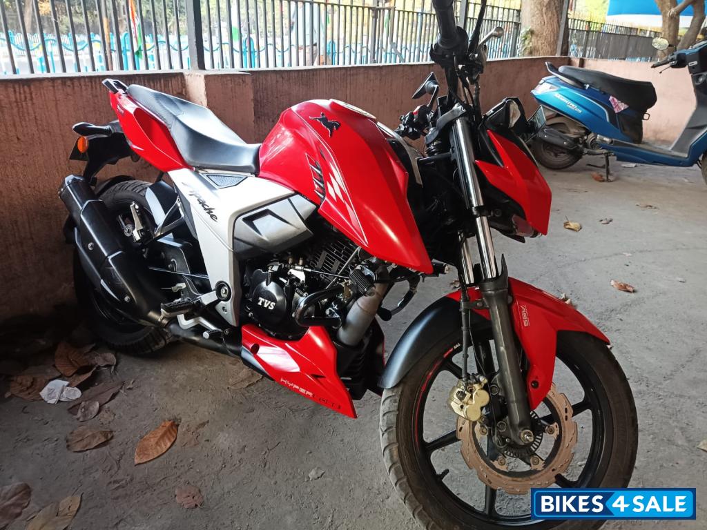 TVS Apache RTR 160 4V BS6