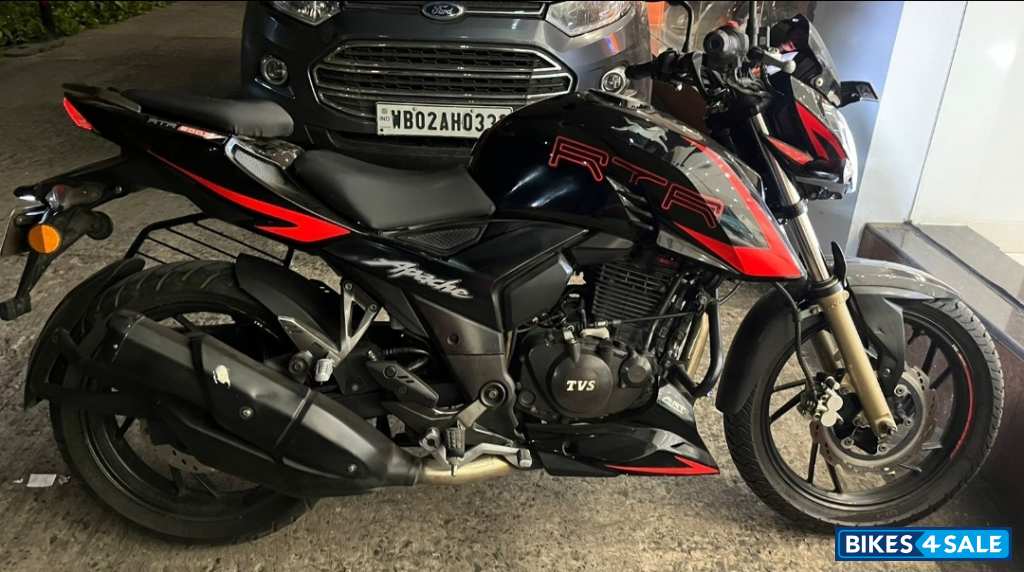 TVS Apache RTR 200 4V Race Edition 2.0
