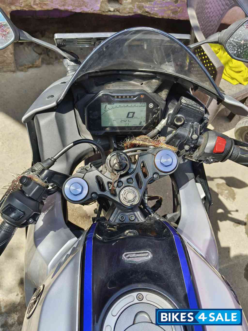 Yamaha R15M