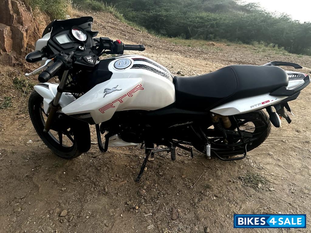 TVS Apache RTR 180 BS6