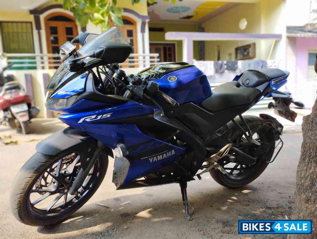 Blue Yamaha YZF R15 V3