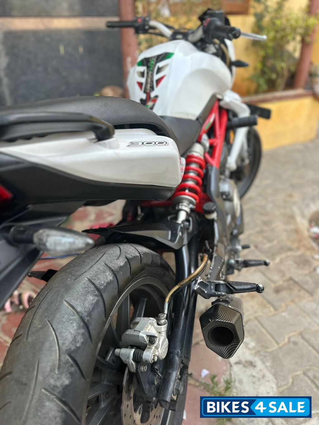 Benelli TNT 300