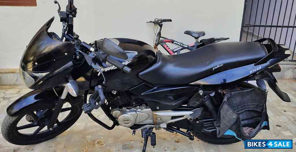 Bajaj Pulsar 150