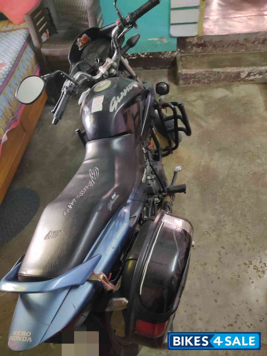 Blue Black Hero Glamour 125 Drum