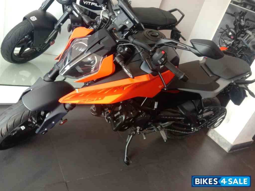 Orange And Blue KTM Duke 250 2024