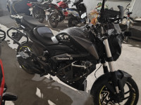 Black Bajaj Dominar 400 Disc