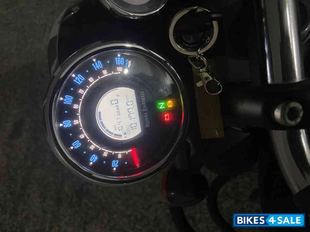 Matt Black Royal Enfield Meteor 350 Stellar