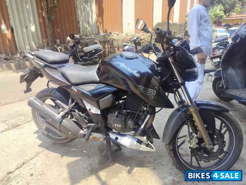 Black Matt TVS Apache RTR 200 4V
