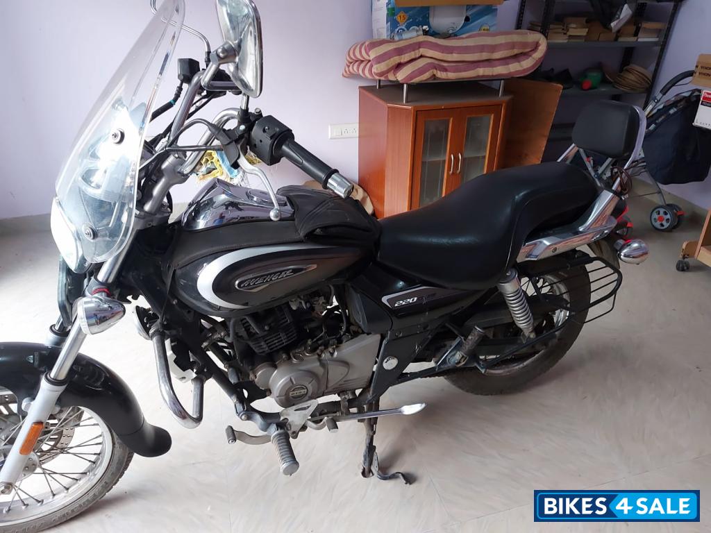 Bajaj Avenger Cruise 220 BS6
