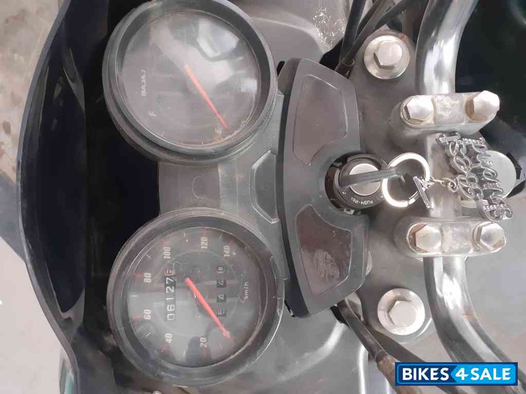 Red Bajaj Discover 100 DTS-Si