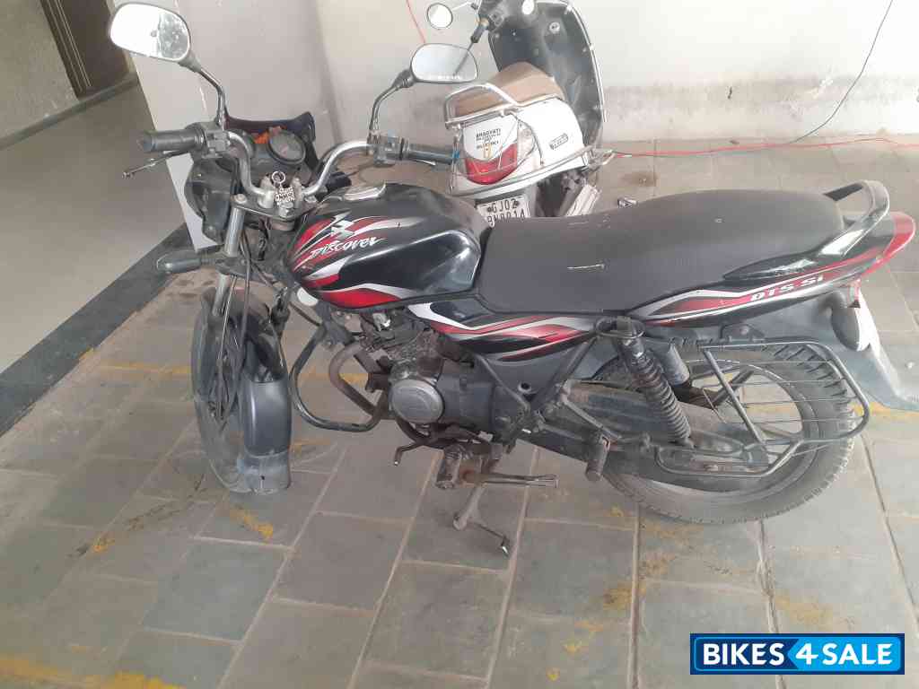 Red Bajaj Discover 100 DTS-Si