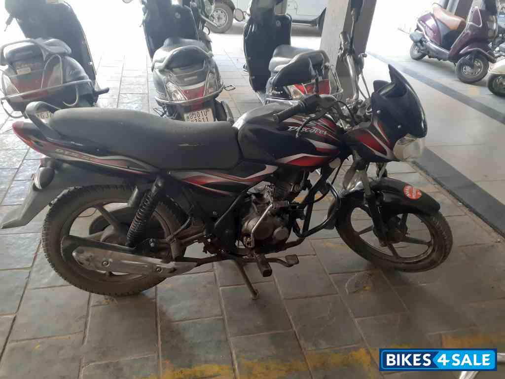 Red Bajaj Discover 100 DTS-Si