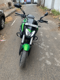 Bajaj Dominar