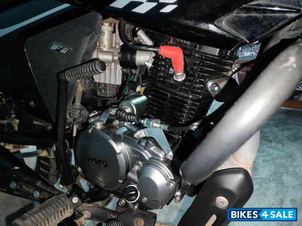 Black Silver Hero Glamour 125 Disc