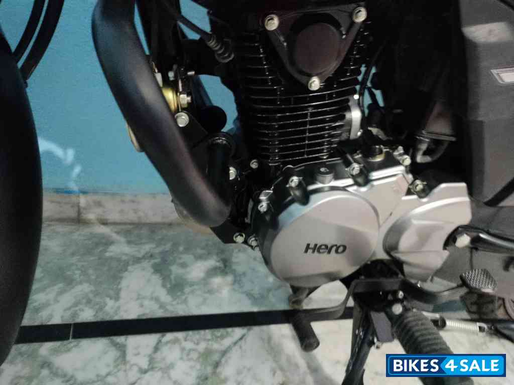 Black Silver Hero Glamour 125 Disc