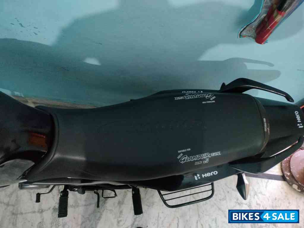 Black Silver Hero Glamour 125 Disc