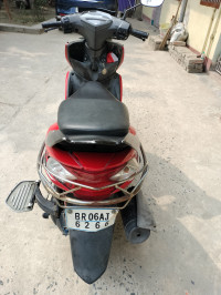 Red Yamaha Cygnus Ray ZR