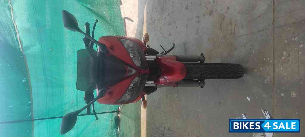 Red Yamaha Fazer FZ16ST