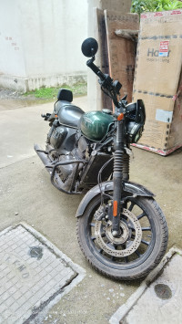 Hunter Green Yezdi Roadster Dark