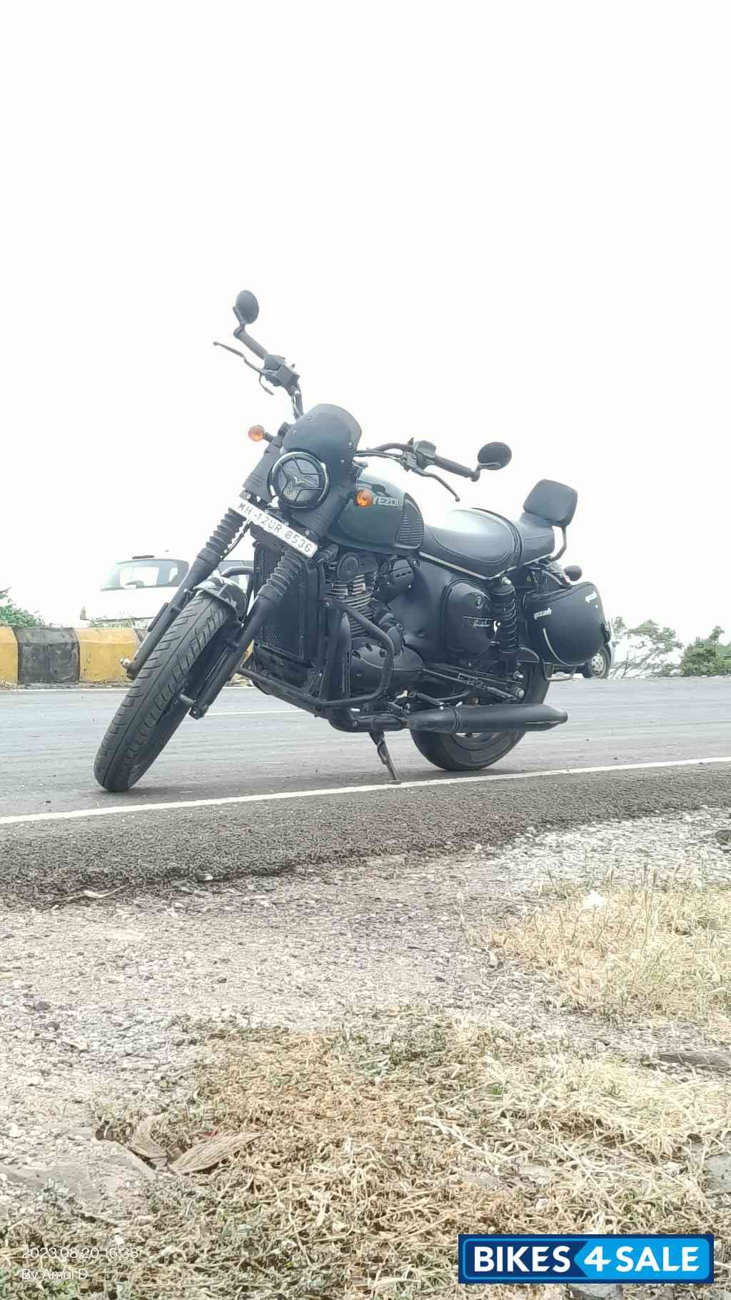 Hunter Green Yezdi Roadster Dark