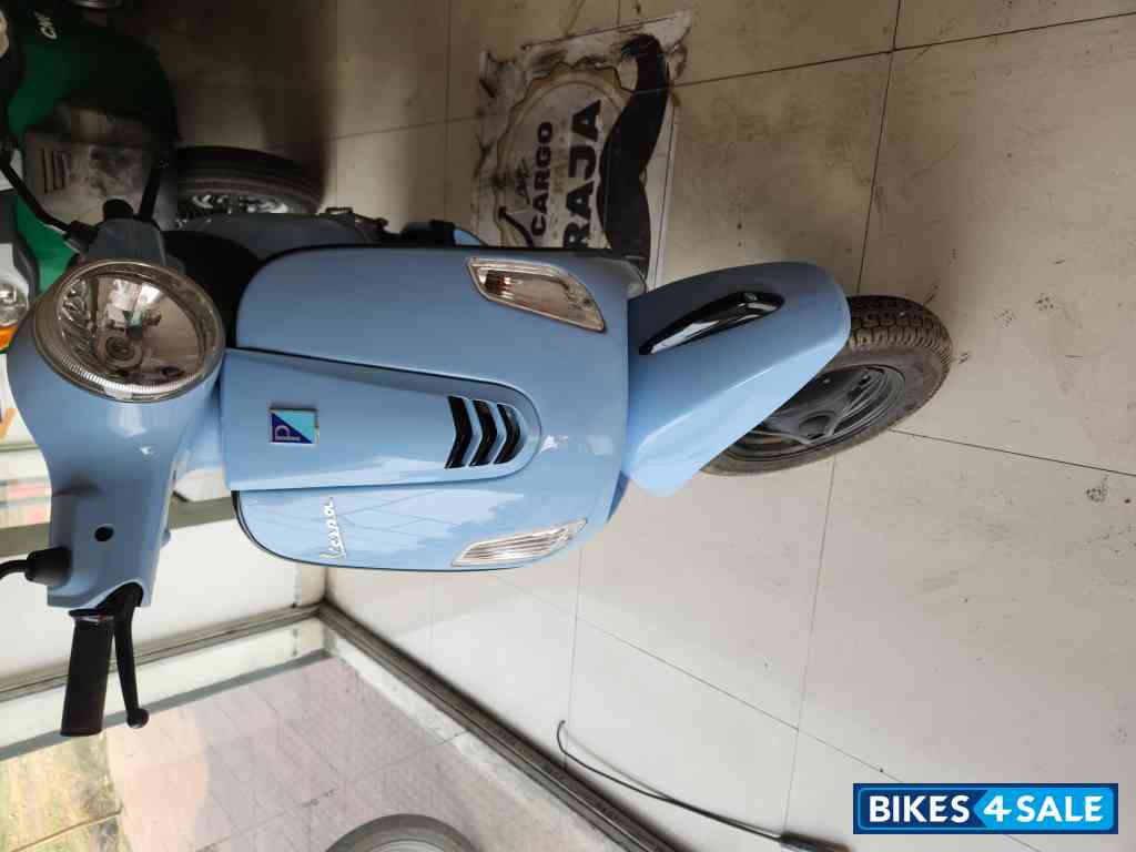 Vespa Urban Club 125