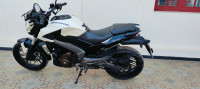 White Bajaj Dominar 400