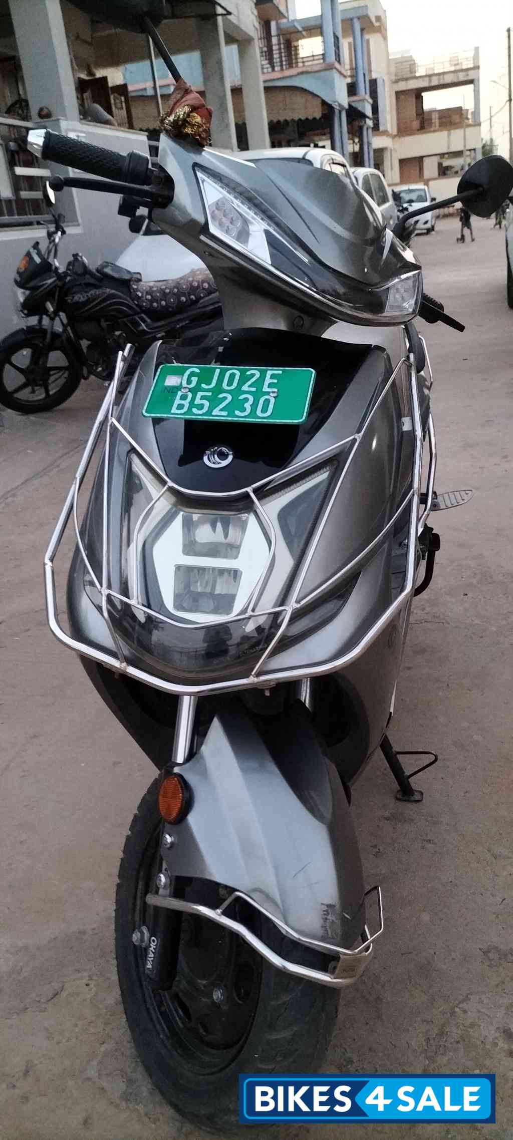 Grey Okaya Faast F2B