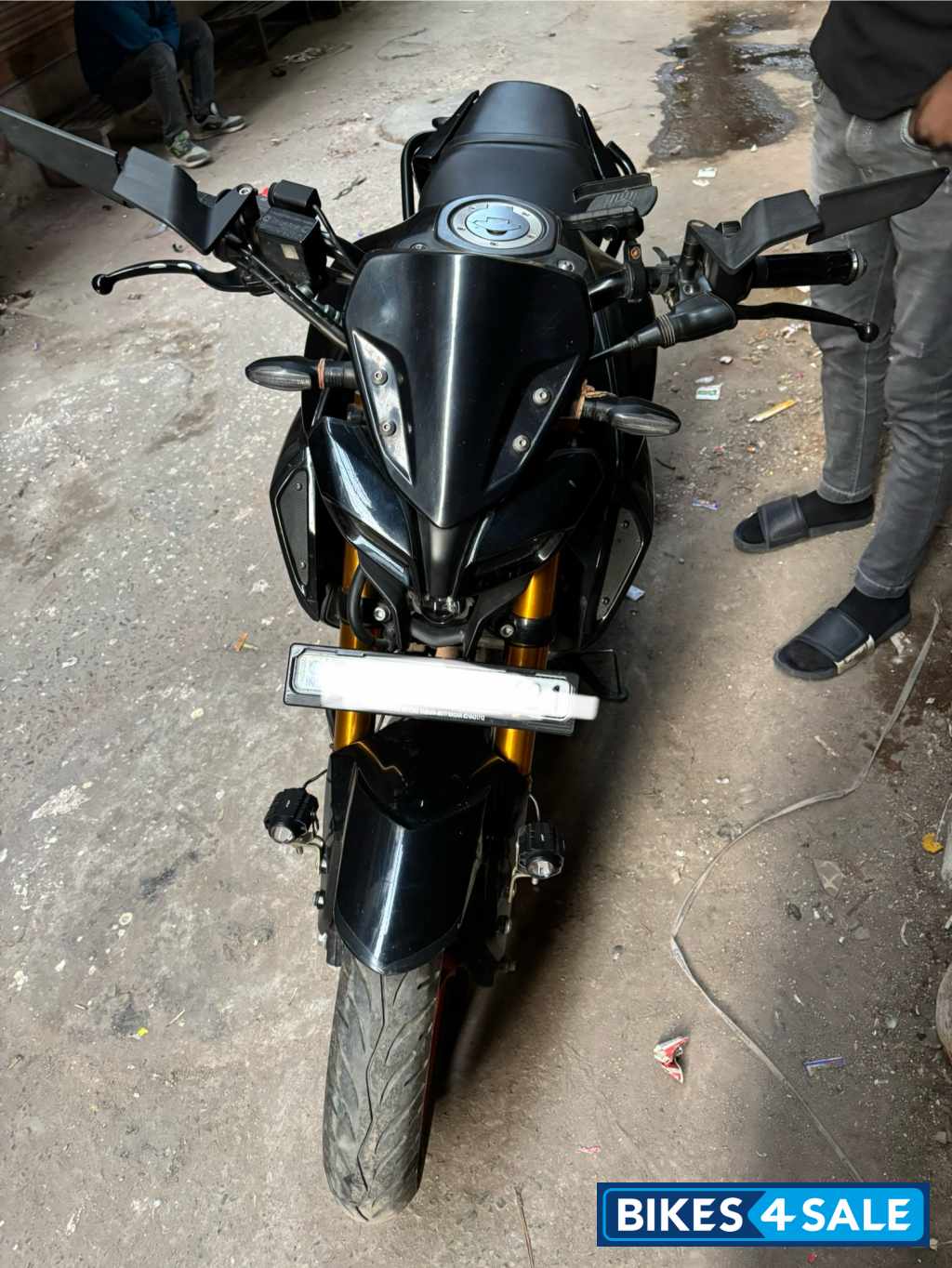 Black Yamaha MT-15 MotoGP Edition