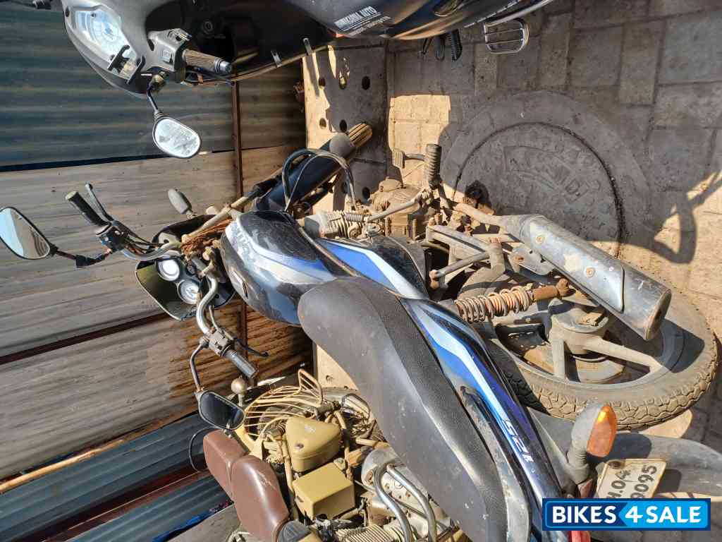 Bajaj Platina 125 DTS-Si