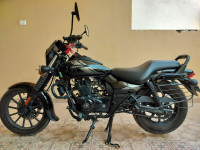 Ebony Black Bajaj Avenger Street 220 BS6