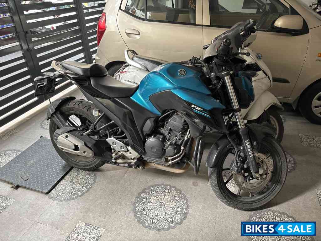 Yamaha FZ 25 BS6