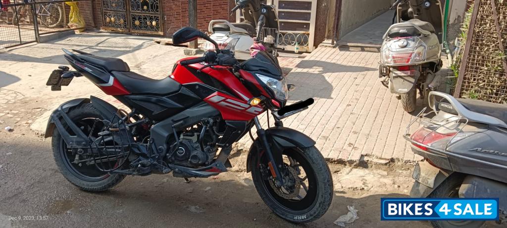 Bajaj Pulsar NS 125