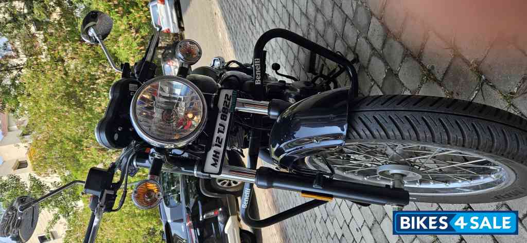 Black Benelli Imperiale 400 Black Benelli Imperiale 400