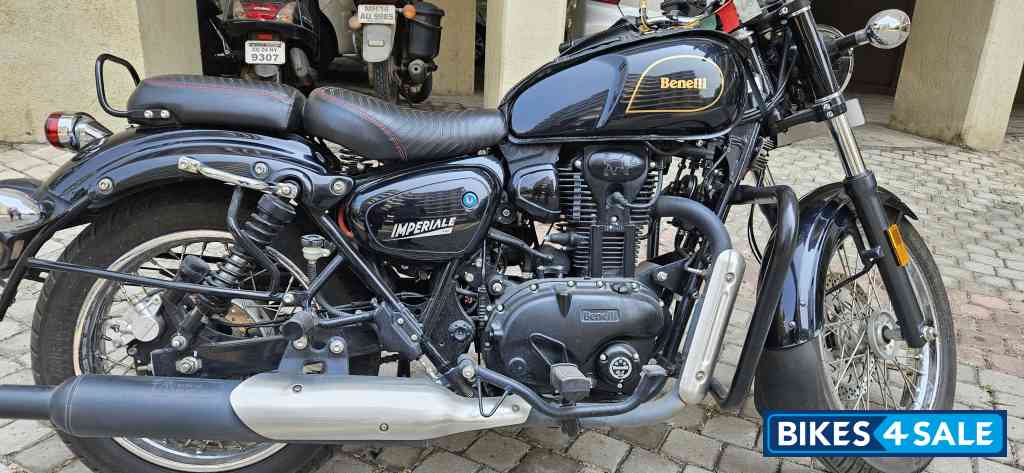 Black Benelli Imperiale 400 Black Benelli Imperiale 400