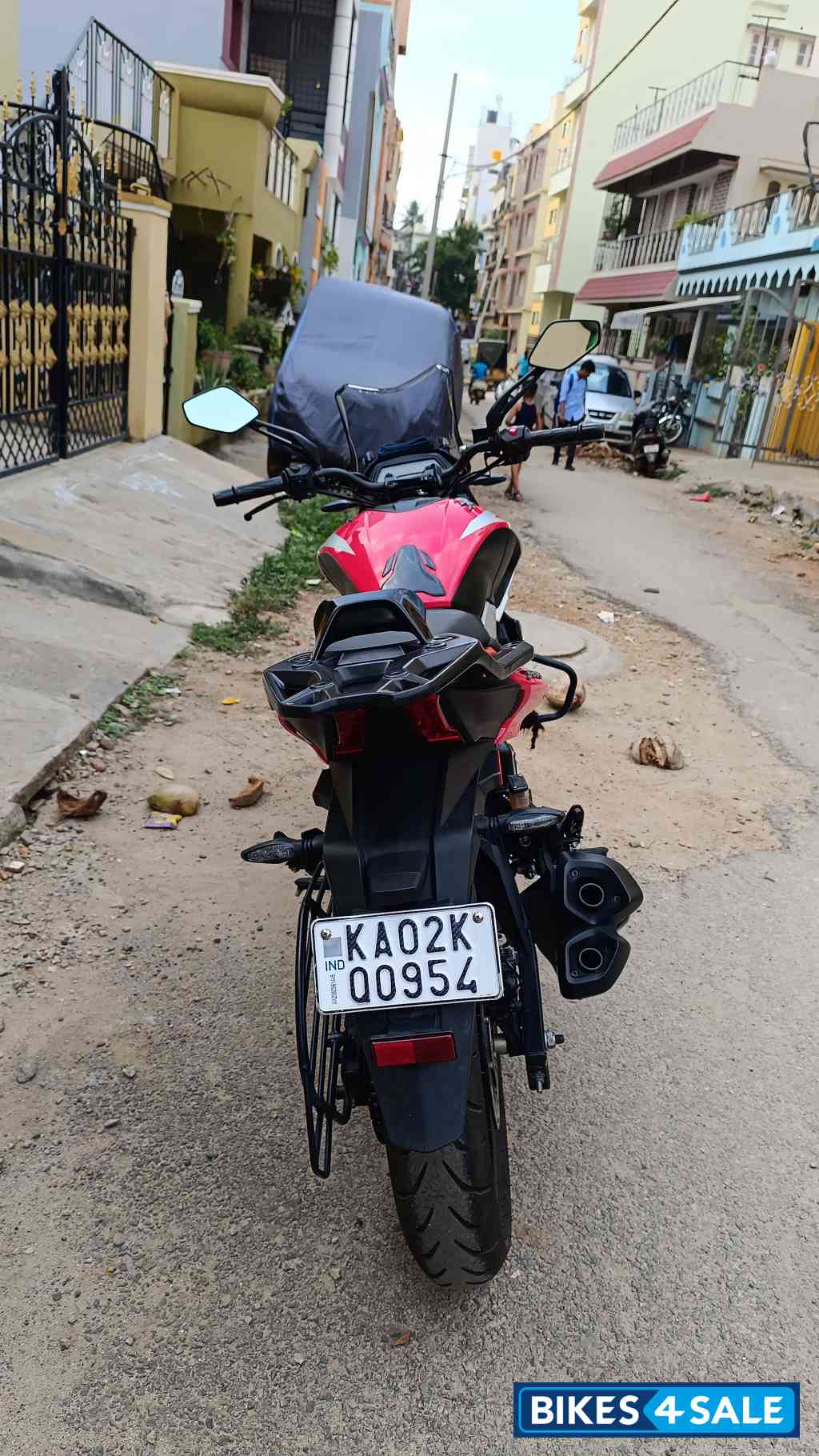 Red And Black Bajaj Dominar 250 2022