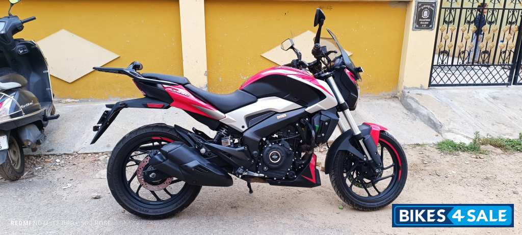 Red And Black Bajaj Dominar 250 2022