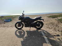 Black Bajaj Pulsar N150