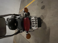 Bajaj Avenger 220 DTS-i