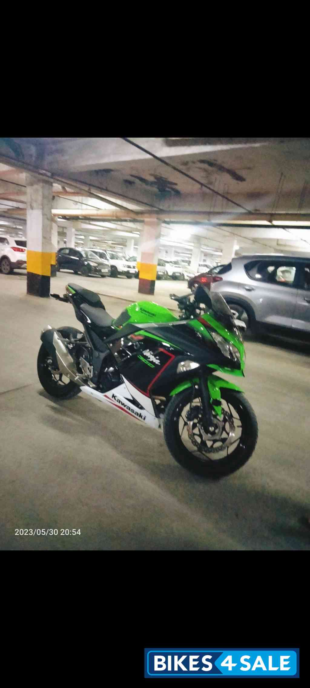 Krt Lime Green Kawasaki Ninja 300 BS6 2022