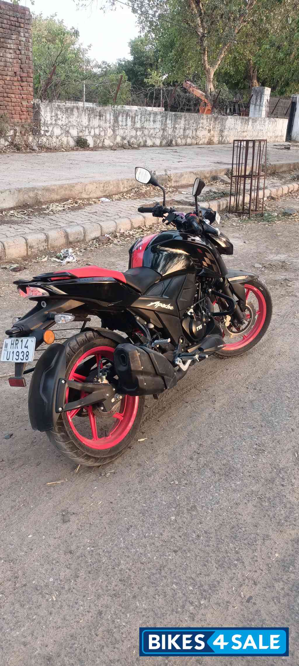 TVS Apache RTR 160 4V Special Edition