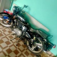 Black Royal Enfield Bullet 350 KS BS6
